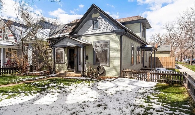 Building Photo - 601 Mathews St Unit 601 Mathews St.