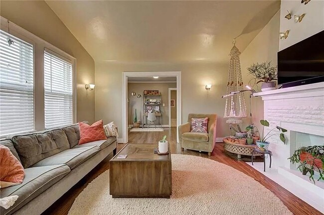 Photo - 2821 NW 13th St Unit 2823