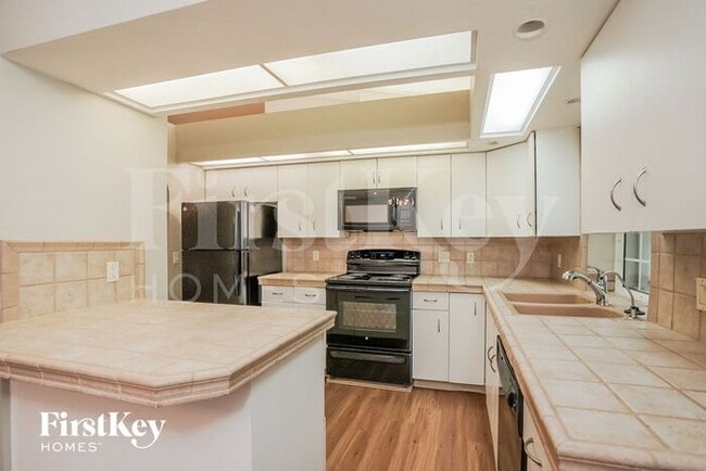 Photo - 18466 Violet Rd