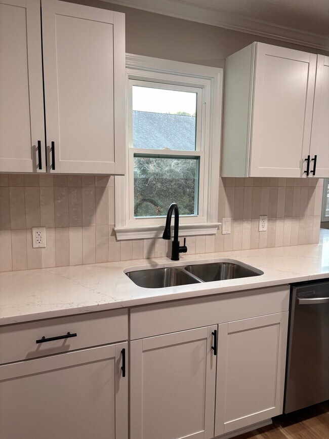 5558 Quietwood Pl