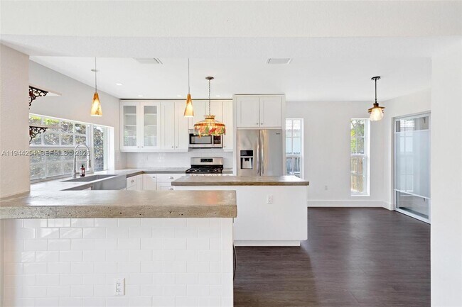 Photo - 6830 N Waterway Dr