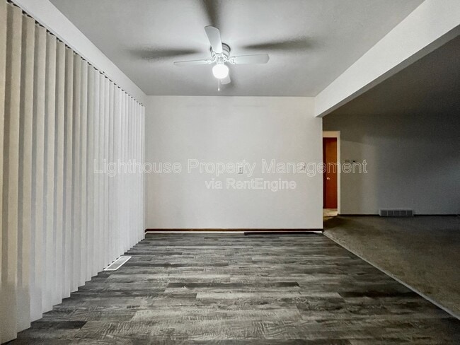 Photo - 1348 Carriage Hill Dr SE