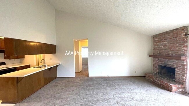 Photo - Nice 4 bedroom 2 bath Single family home in great neighborhood!