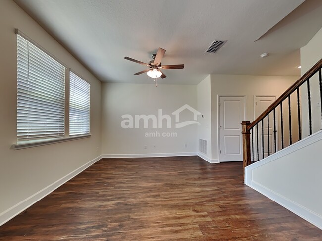 Photo - 1019 Tan Tara Trl