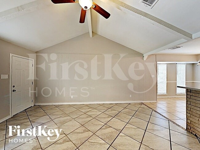 Photo - 6610 Rowell Ct