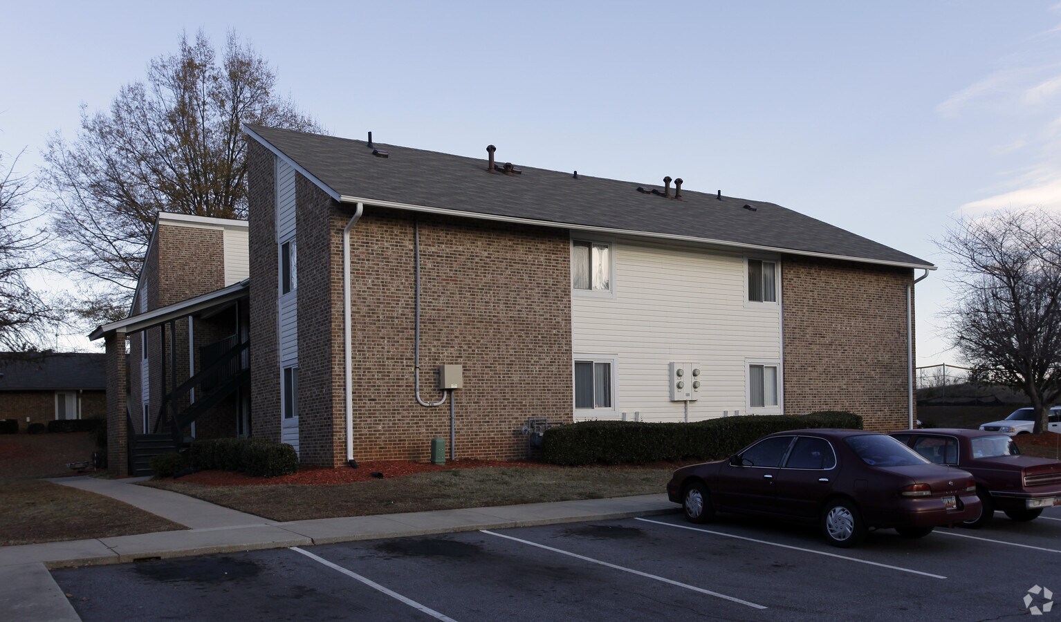 Photo - Woodstream Apartments