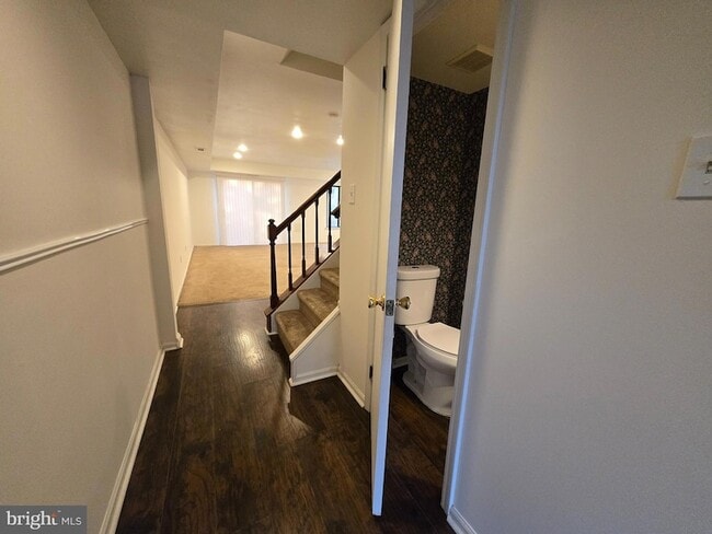 Photo - 1005 Worthington Dr