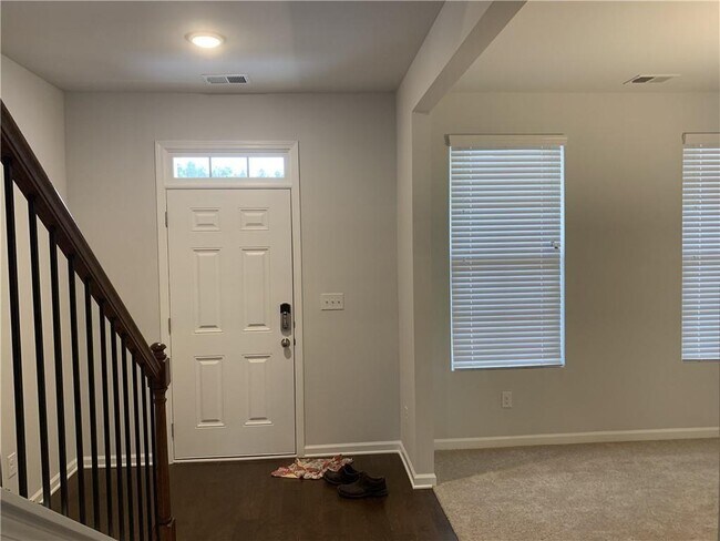 Photo - 430 Broadmoor Dr