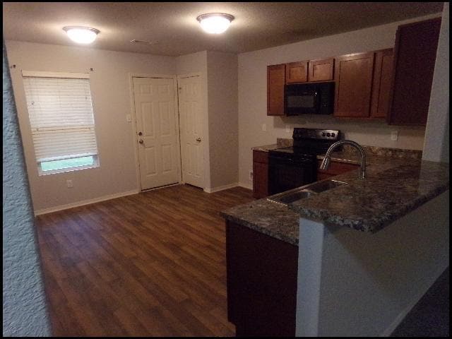 Photo - 6097 Saddle Hill Dr