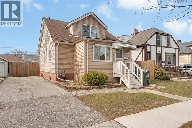 Photo - 1771 Windermere Rd