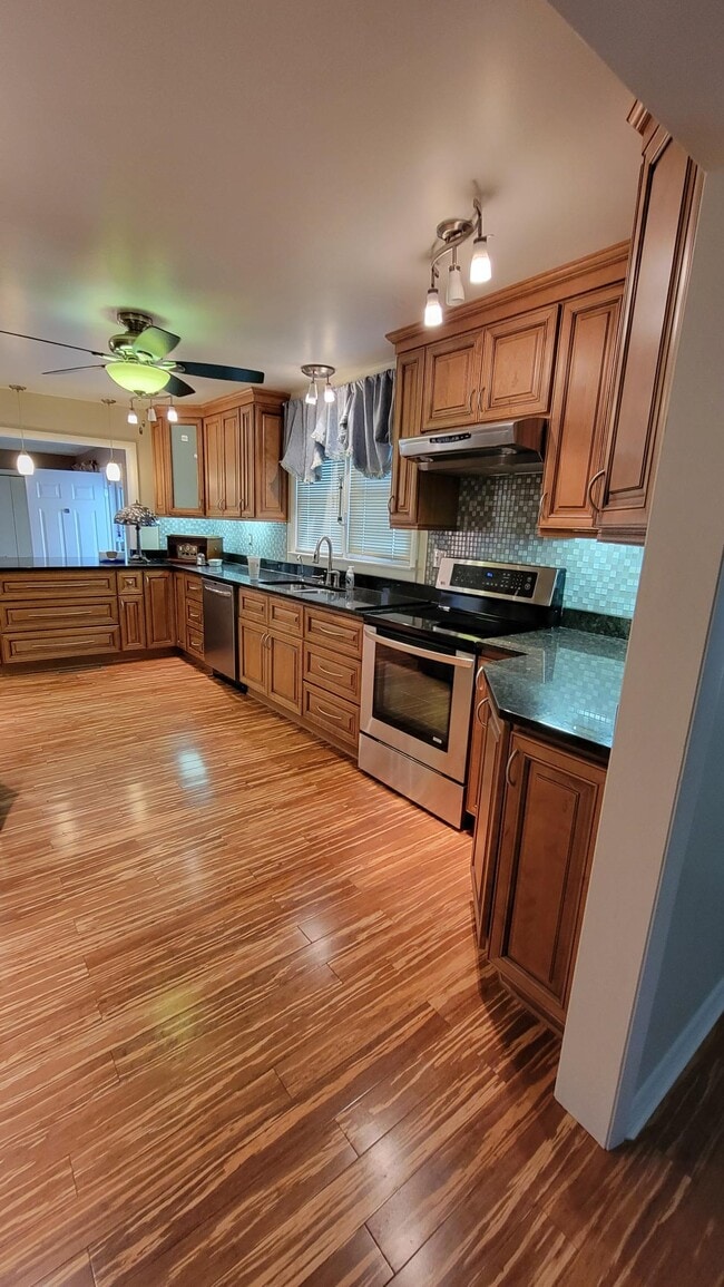 Photo - 3Br, 2Ba Home with 2 Car Detached Garage