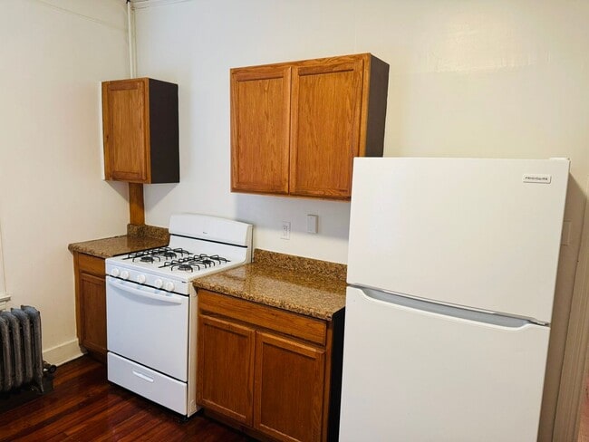 Photo - 2nd Floor 1 Bedroom West End of York City