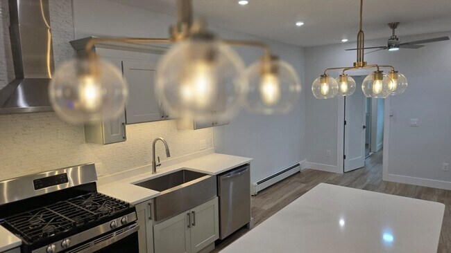 Photo - 53 W Eagle St Unit 2