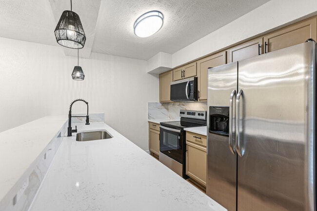 Photo - 7510 Holly Hill Dr Unidad 152