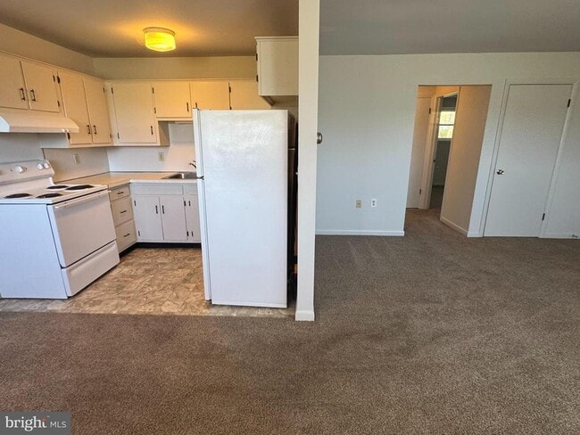 Photo - 3876 Shadywood Dr Unit 8