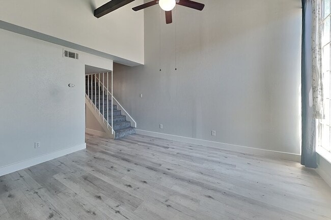 Photo - 2803 Ursa Cir