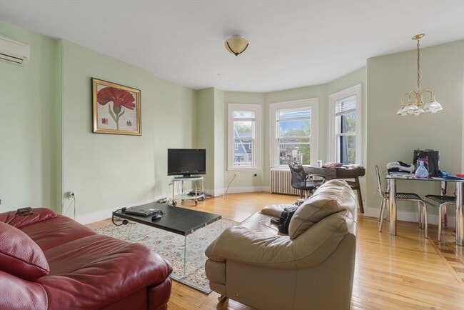407 Broadway Unit 3