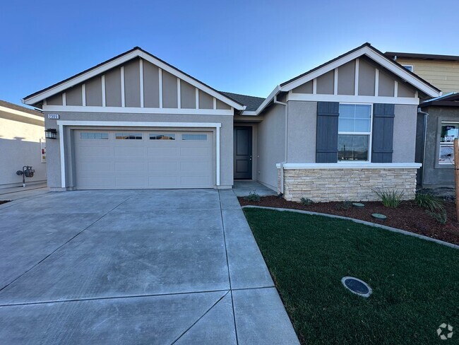 Building Photo - New Three Bedroom Build in Roseville Rental