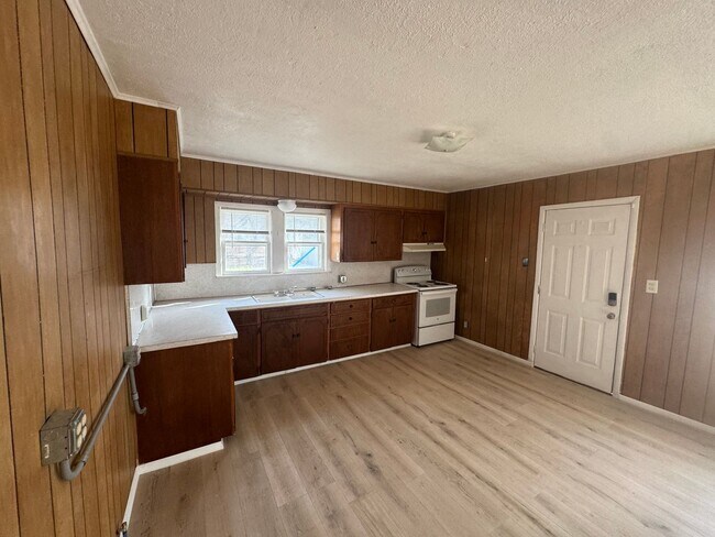 Photo - 2 bedroom, 1 bath