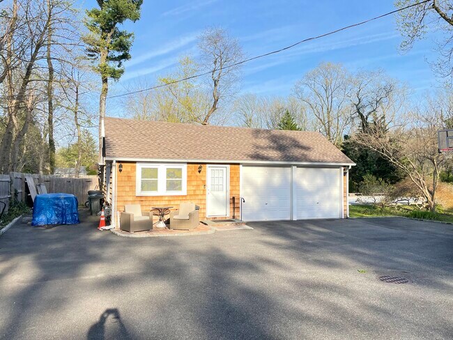 Front - 238 Bayville Rd House