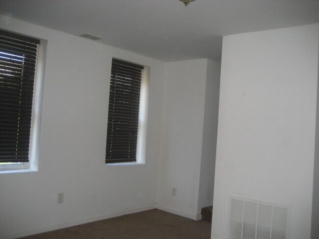 Photo - 4940 Unit APT 2 - 2nd Floor