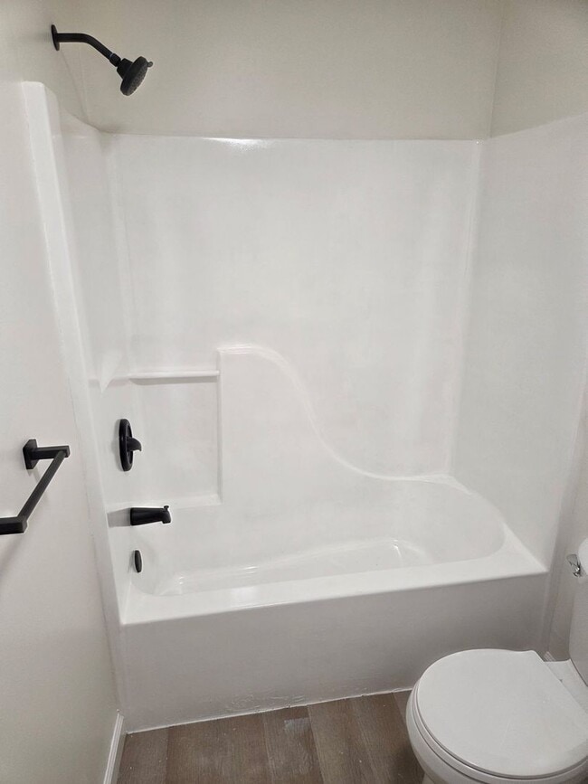 108 Ball St Unit 108 Ball St Apt 3