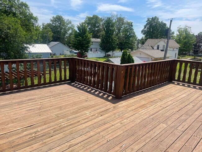 Deck - 321 Macomber St Unit #2