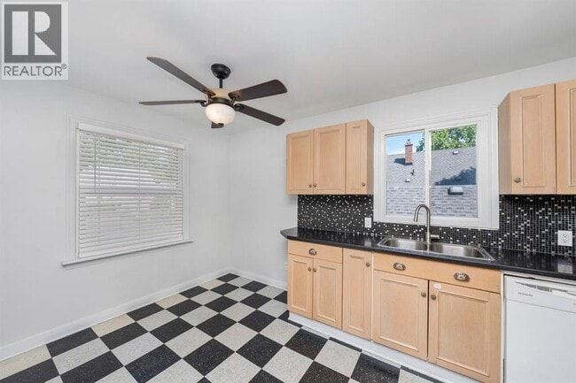 Photo - 184 Gordon St