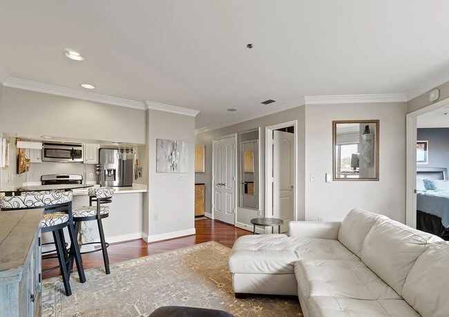 Photo - 1050 N Stuart St Unit 411