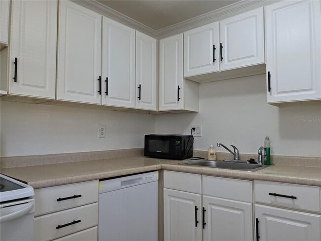 Photo - 1504 Virginia Ave Unit 105