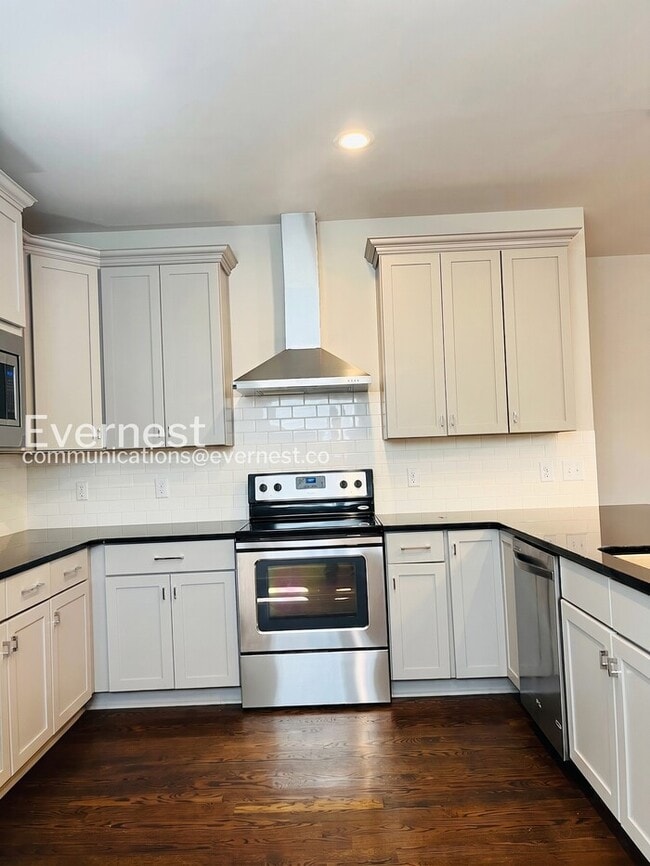 Photo - 1003B Spain Ave
