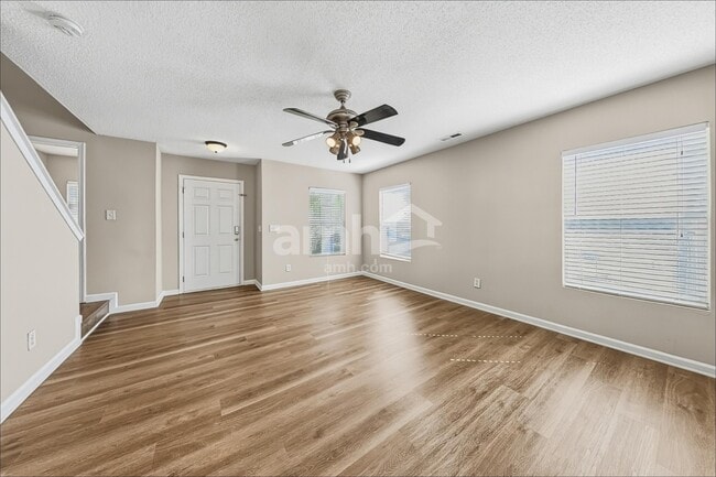 7 Fielding Ct