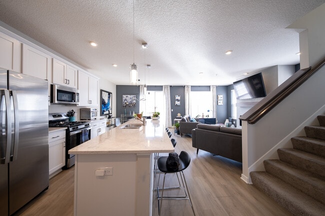 Photo - 2209 Gateway Curv