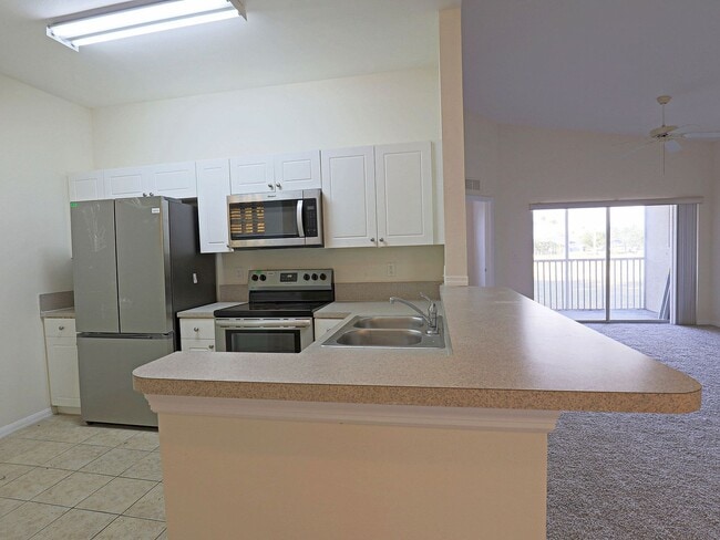 Photo - Bellasol 4133-322 Unit 4133 Bellasol Circle, 322