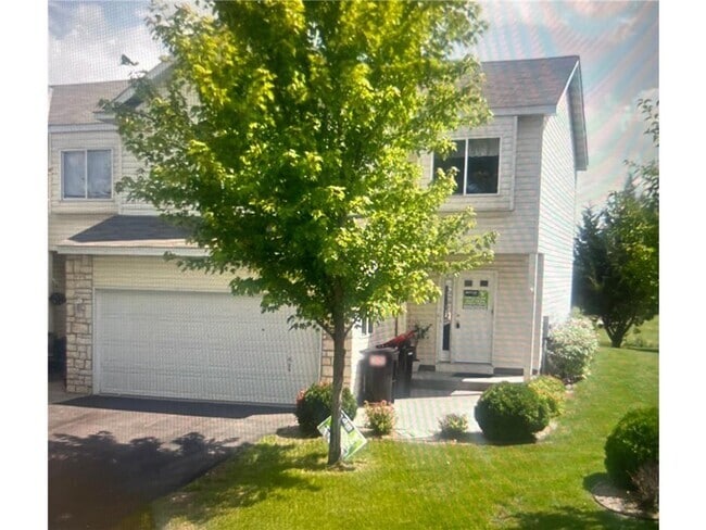 Building Photo - 700 Bradbury Cir Rental