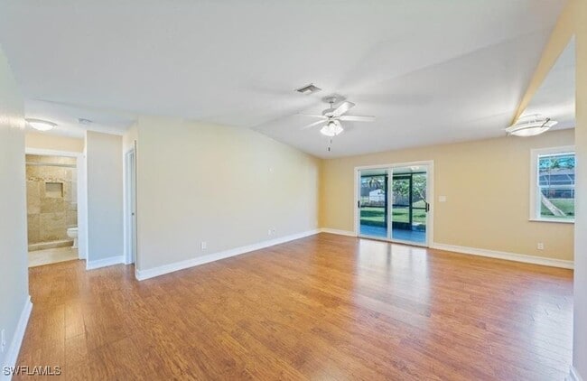 Photo - 27100 Pine Ave