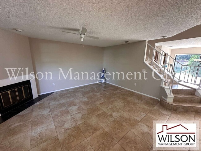 Photo - 2971 Embassy Ct