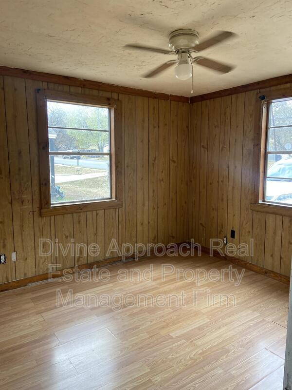 1305 Woodward Rd Rental For Rent in Birmingham, AL