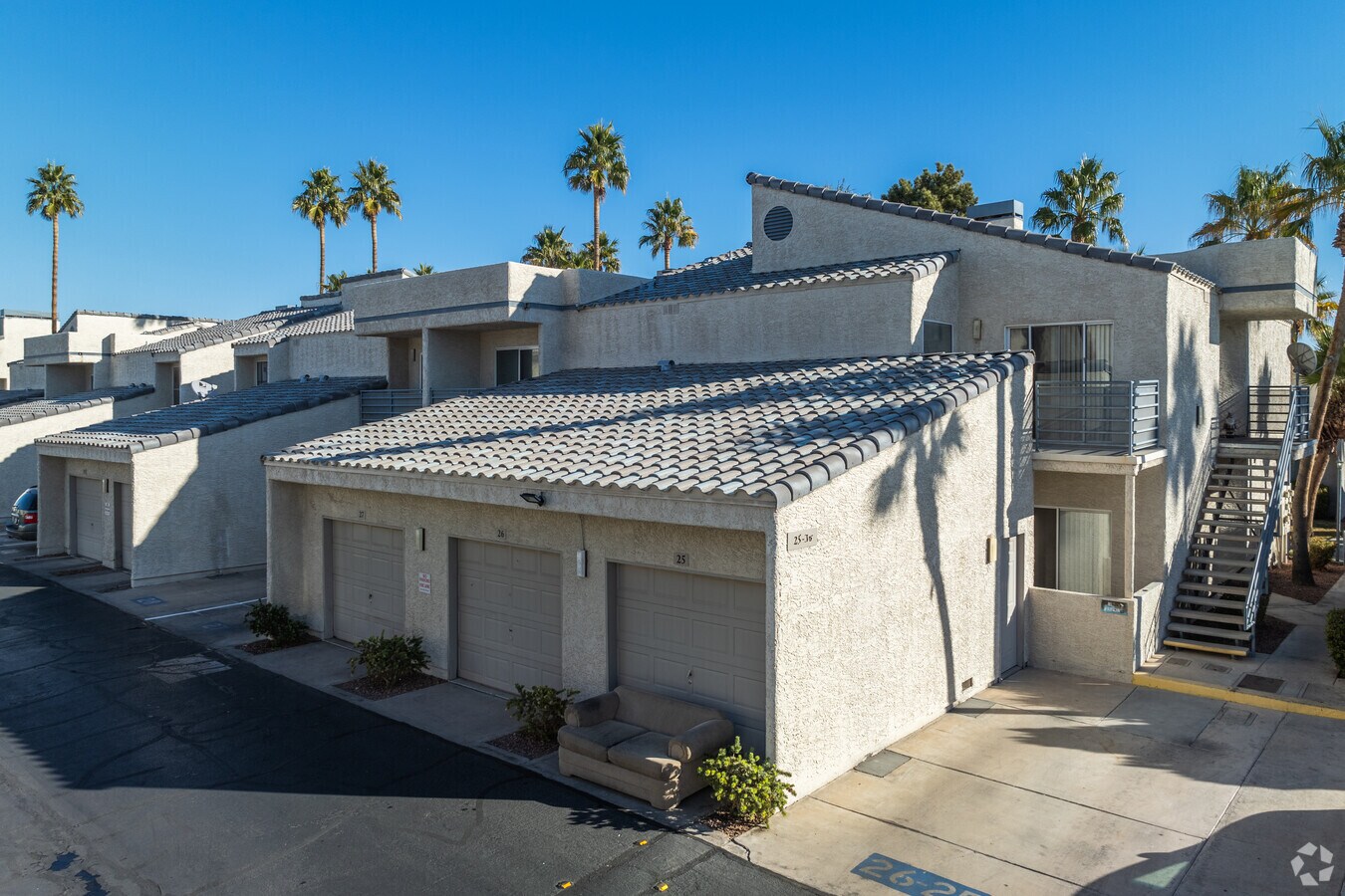 Alternate Image - La Mirage Condominiums