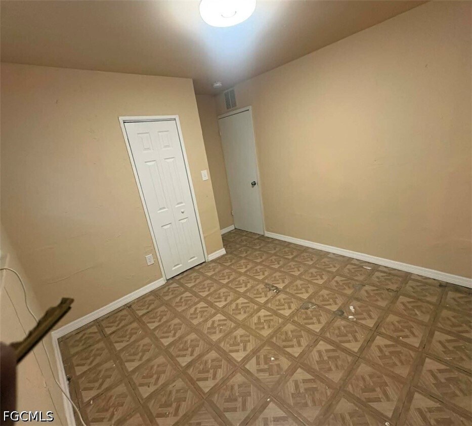 Photo - 227 Maria St