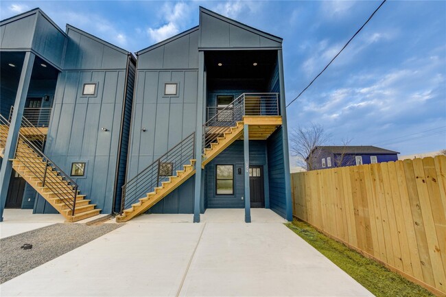 Photo - 9727 Stedman St