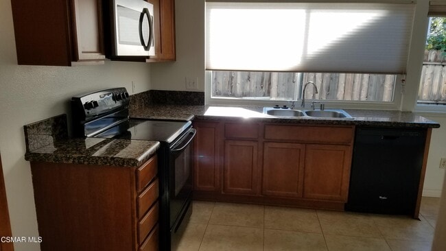 Photo - 909 Oakmound Ave