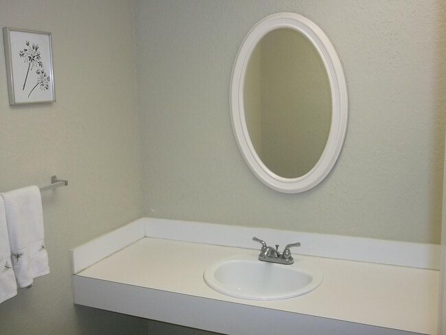 Photo - 770 SE 2nd Ave Unidad A107