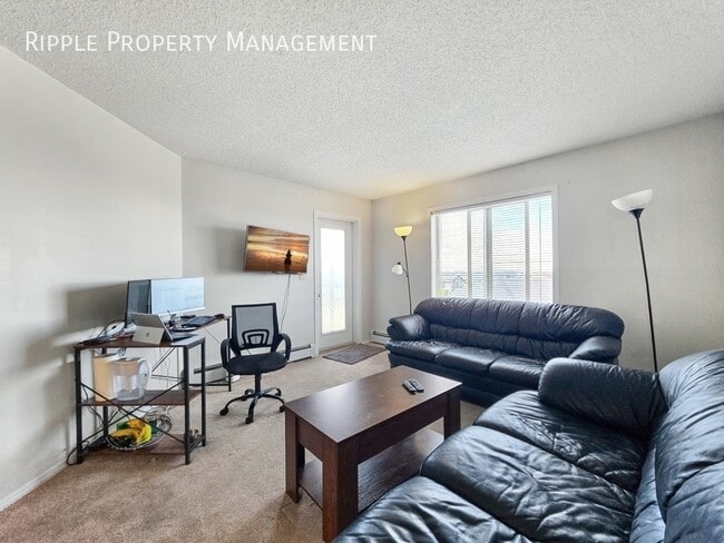Photo - SPACIOUS 3 BEDS, 2 BATHS CONDO | PRIME SADDLE RIDGE LOCATION Unit 413