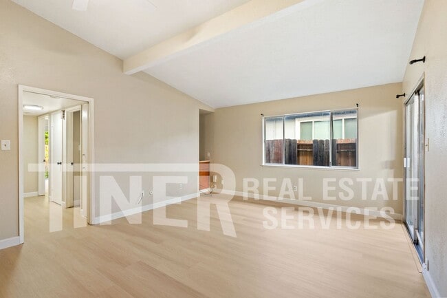 Photo - 4911 Douvan Ct