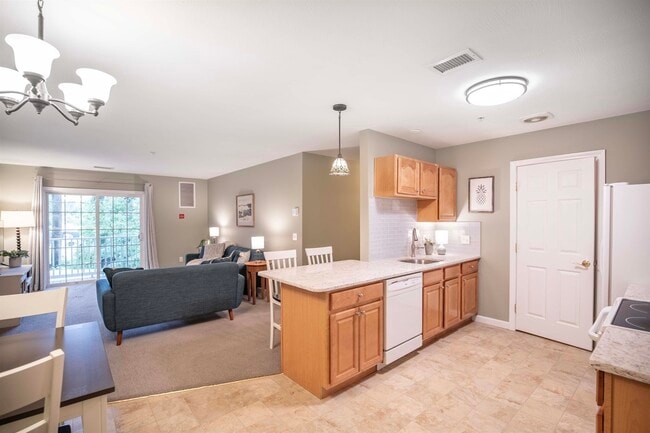 Photo - 65 Fordway Extension Unit B 204