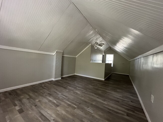 Photo - 4375 Guilford St