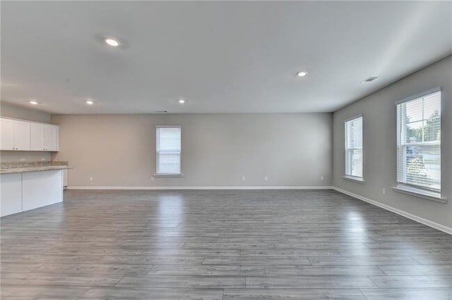 Photo - 4806 Waxwing St