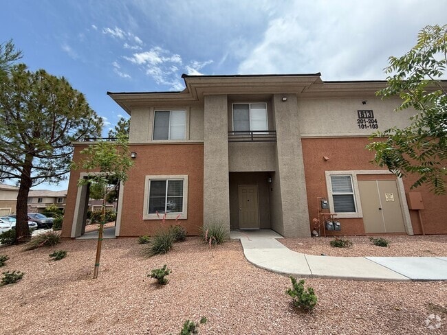 Building Photo - 813 Peachy Canyon Cir Rental