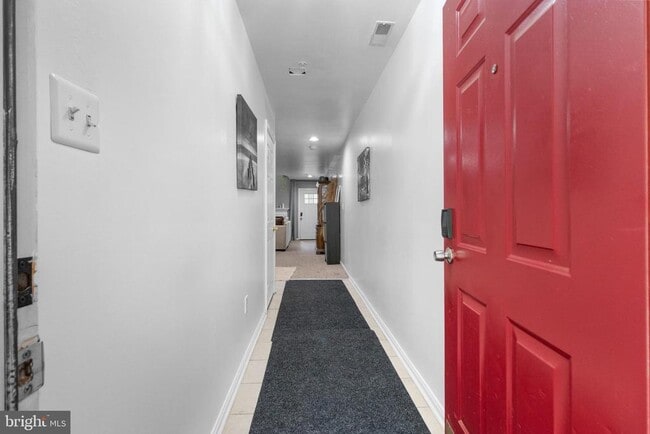 13 Bank Spring Ct